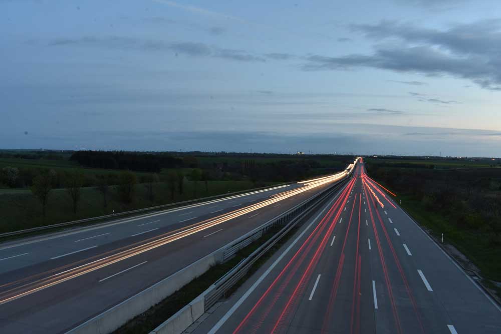 Uw koerier is 24/7 onderweg uw koerier is onderweg